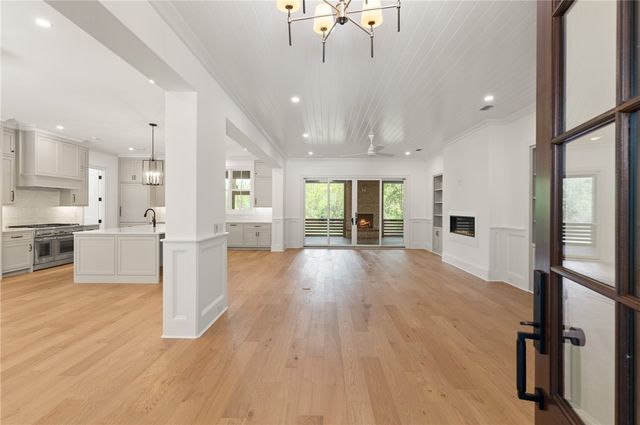 111 Stillwater Drive, St Simons Island, GA 31522