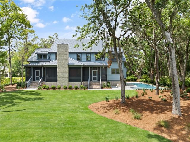 111 Stillwater Drive, St Simons Island, GA 31522