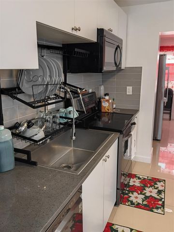 2701 NE 9th Avenue, Pompano Beach, FL 33064