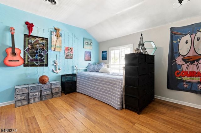 606 Britton St, Elizabeth City, NJ 07202