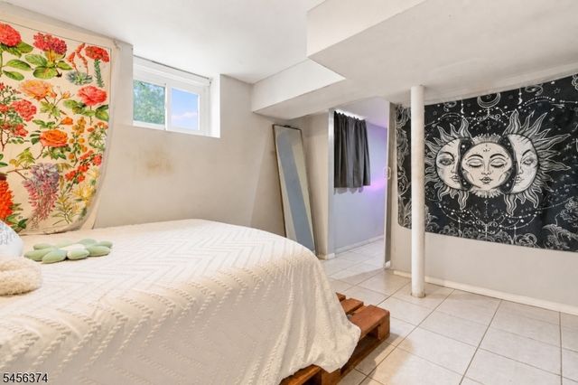 606 Britton St, Elizabeth City, NJ 07202