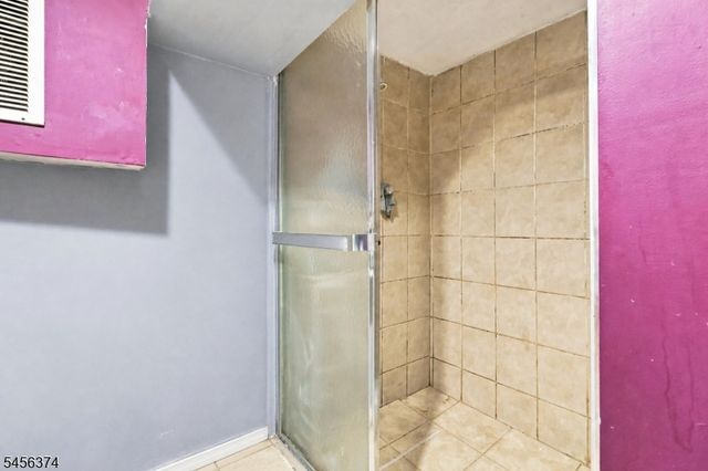 606 Britton St, Elizabeth City, NJ 07202