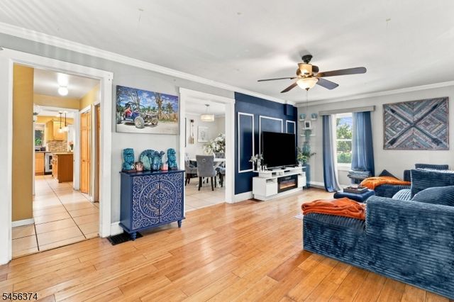 606 Britton St, Elizabeth City, NJ 07202