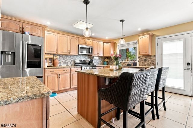 606 Britton St, Elizabeth City, NJ 07202