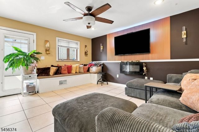 606 Britton St, Elizabeth City, NJ 07202