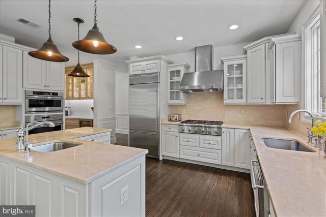 6158 TOMPKINS DR, Mclean, VA 22101
