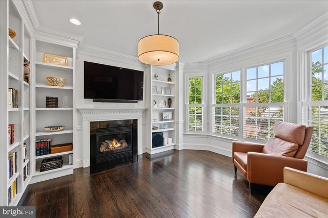 6158 TOMPKINS DR, Mclean, VA 22101