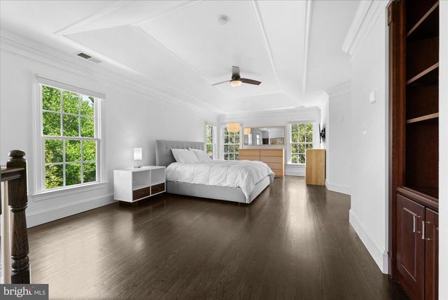 6158 TOMPKINS DR, Mclean, VA 22101