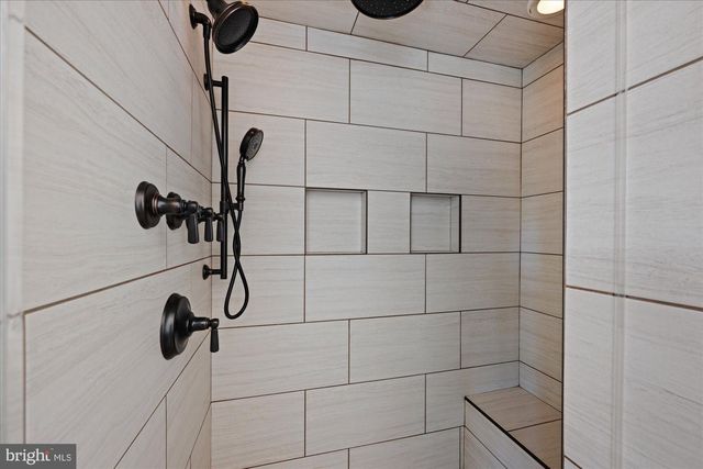 6158 TOMPKINS DR, Mclean, VA 22101