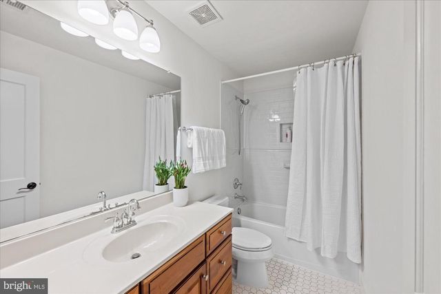 6158 TOMPKINS DR, Mclean, VA 22101