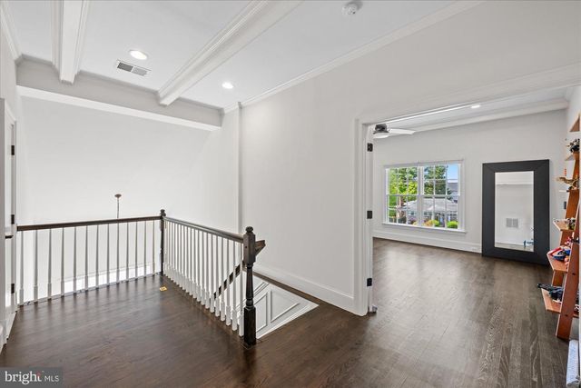 6158 TOMPKINS DR, Mclean, VA 22101