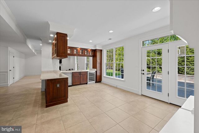 6158 TOMPKINS DR, Mclean, VA 22101