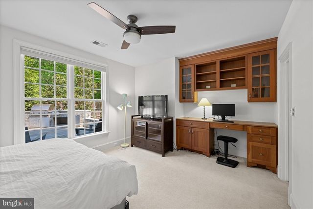 6158 TOMPKINS DR, Mclean, VA 22101