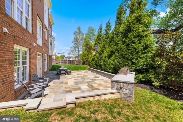 6158 TOMPKINS DR, Mclean, VA 22101