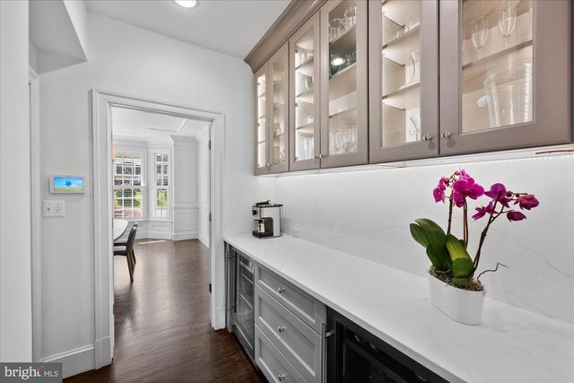 6158 TOMPKINS DR, Mclean, VA 22101