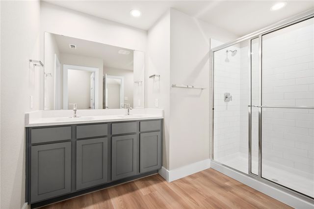 1013 Las Palmas Dr, Rockport, TX 78382