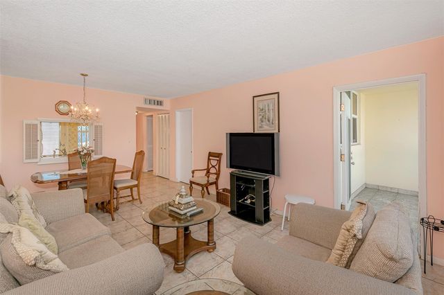 1891 S Ocean Drive 207, Hallandale Beach, FL 33009