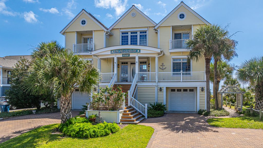 1408 Palmetto Boulevard, Edisto Beach, SC 29438