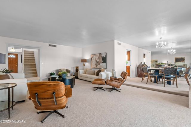 7912 N Casas Cameo, Tucson, AZ 85742