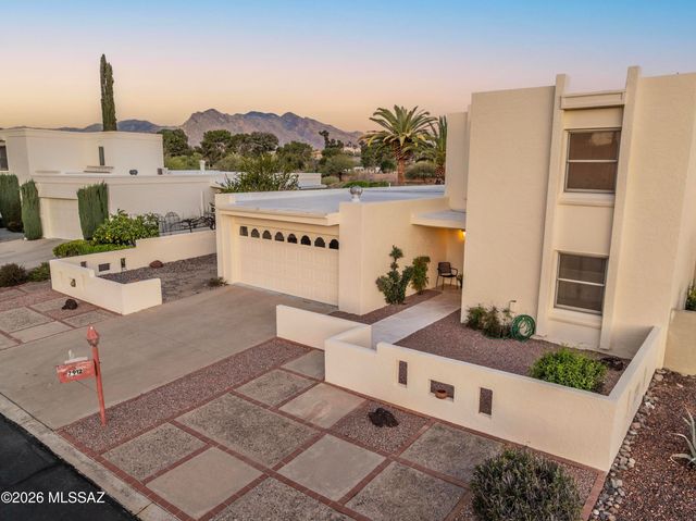 7912 N Casas Cameo, Tucson, AZ 85742