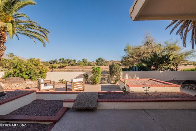 7912 N Casas Cameo, Tucson, AZ 85742