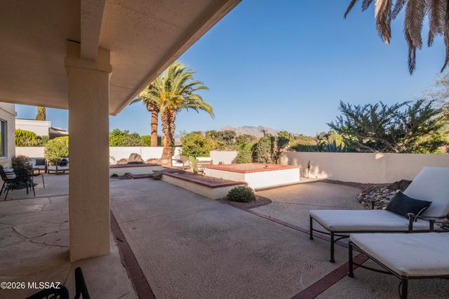 7912 N Casas Cameo, Tucson, AZ 85742