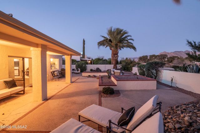 7912 N Casas Cameo, Tucson, AZ 85742