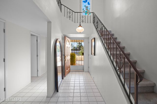 7912 N Casas Cameo, Tucson, AZ 85742