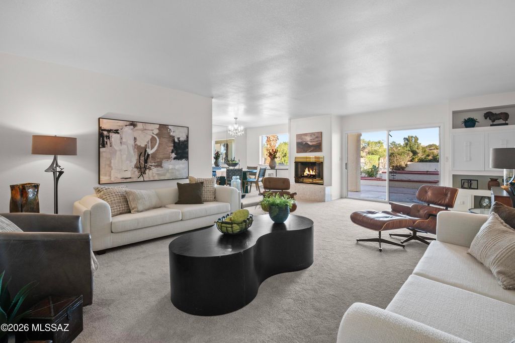 7912 N Casas Cameo, Tucson, AZ 85742