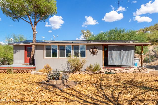 33541 S MOUNTAIN VIEW Road, Black Canyon City, AZ 85324