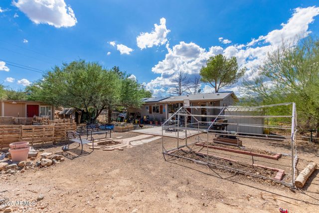 33541 S MOUNTAIN VIEW Road, Black Canyon City, AZ 85324