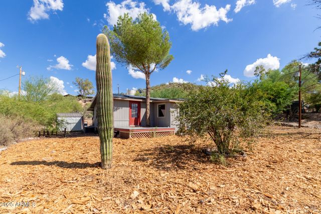 33541 S MOUNTAIN VIEW Road, Black Canyon City, AZ 85324