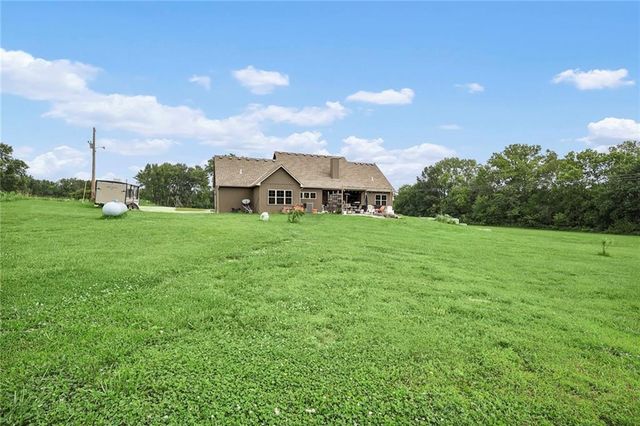 26401 E 267th Street, Harrisonville, MO 64701