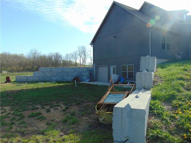 26401 E 267th Street, Harrisonville, MO 64701
