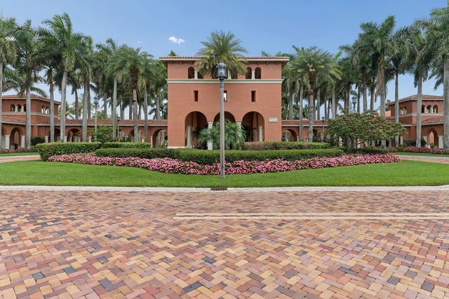 9258 Via Elegante, Wellington, FL 33411