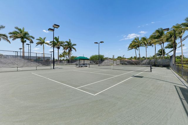 9258 Via Elegante, Wellington, FL 33411