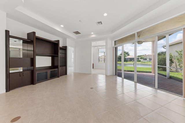 9258 Via Elegante, Wellington, FL 33411