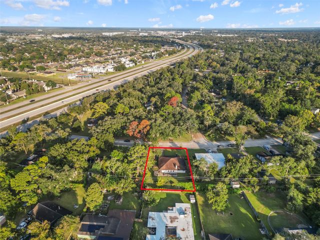 935 Magnolia Street, Lake Jackson, TX 77566