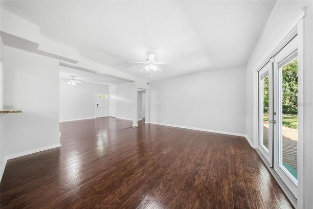 1004 OAKLAND HEIGHTS AVENUE, Plant City, FL 33563