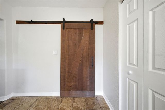 1004 OAKLAND HEIGHTS AVENUE, Plant City, FL 33563