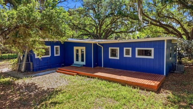 1004 OAKLAND HEIGHTS AVENUE, Plant City, FL 33563