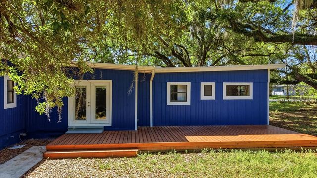 1004 OAKLAND HEIGHTS AVENUE, Plant City, FL 33563