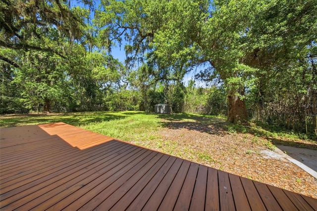 1004 OAKLAND HEIGHTS AVENUE, Plant City, FL 33563