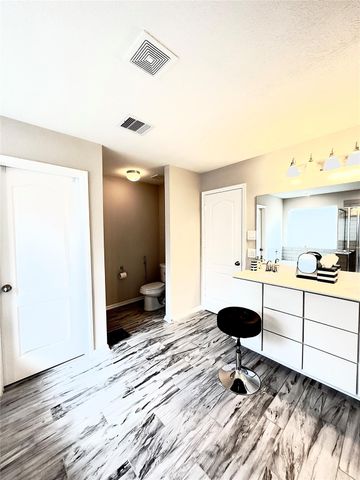 15811 Copper Oak Lane Lane, Houston, TX 77084