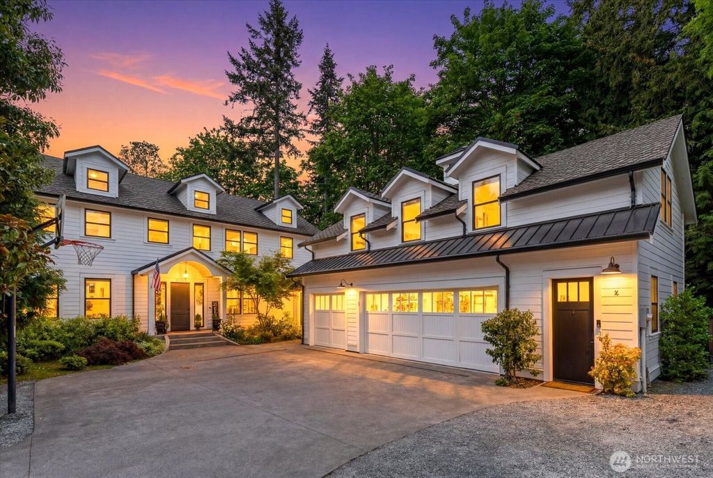 1723 N 128th Street, Seattle, WA 98133