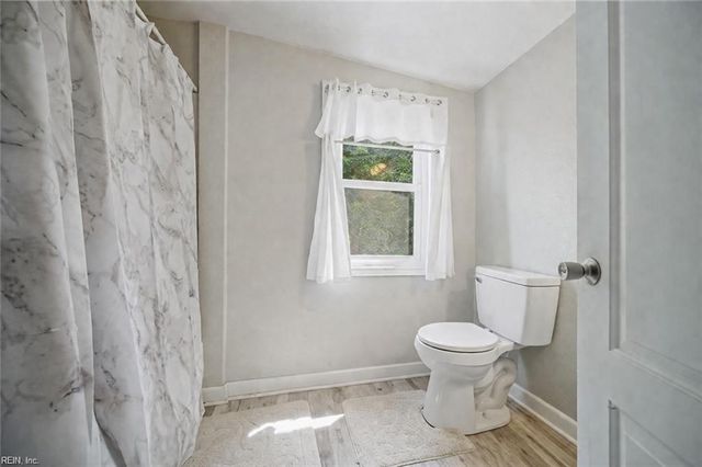 211 Central AVE, Suffolk, VA 23434