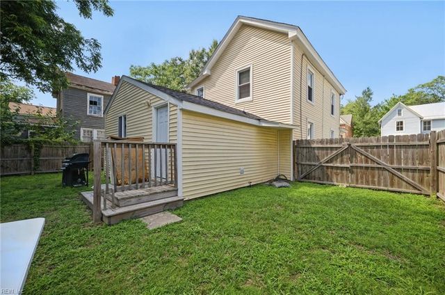 211 Central AVE, Suffolk, VA 23434