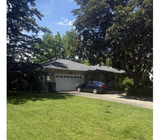 6208 Hillside Road, Edina, MN 55436