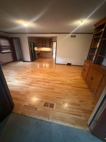 6208 Hillside Road, Edina, MN 55436