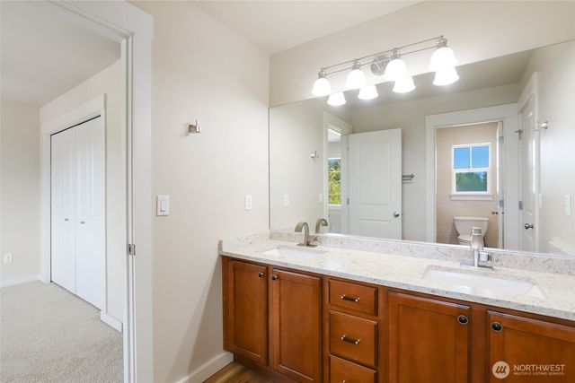 27132 106th Avenue SE, Kent, WA 98030